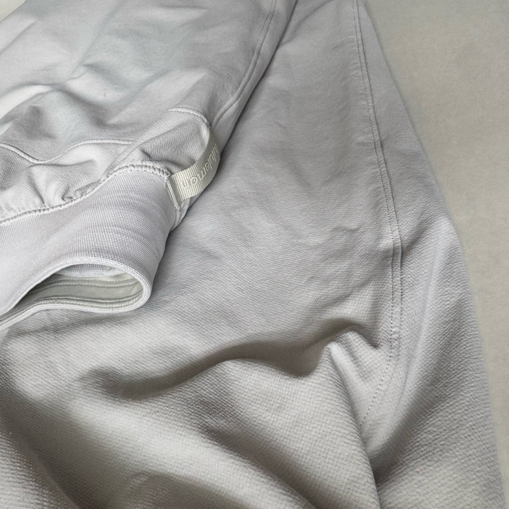 Lululemon Light Grey Women’s Joggers - Picture 2 of 6